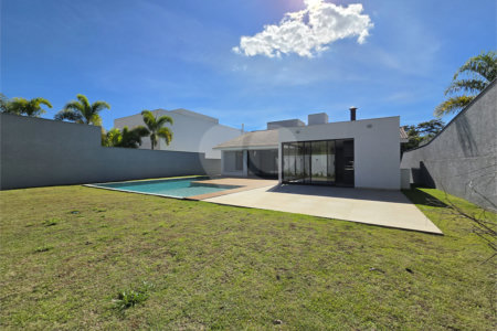 Casa à venda com 5 suítes no condomínio Fazenda Imperial, Sorocaba - SP
