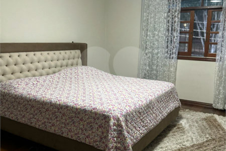 Sobrado à venda com 4 quartos, sendo 2 suítes,  em Jardim Bonfiglioli, São Paulo, SP