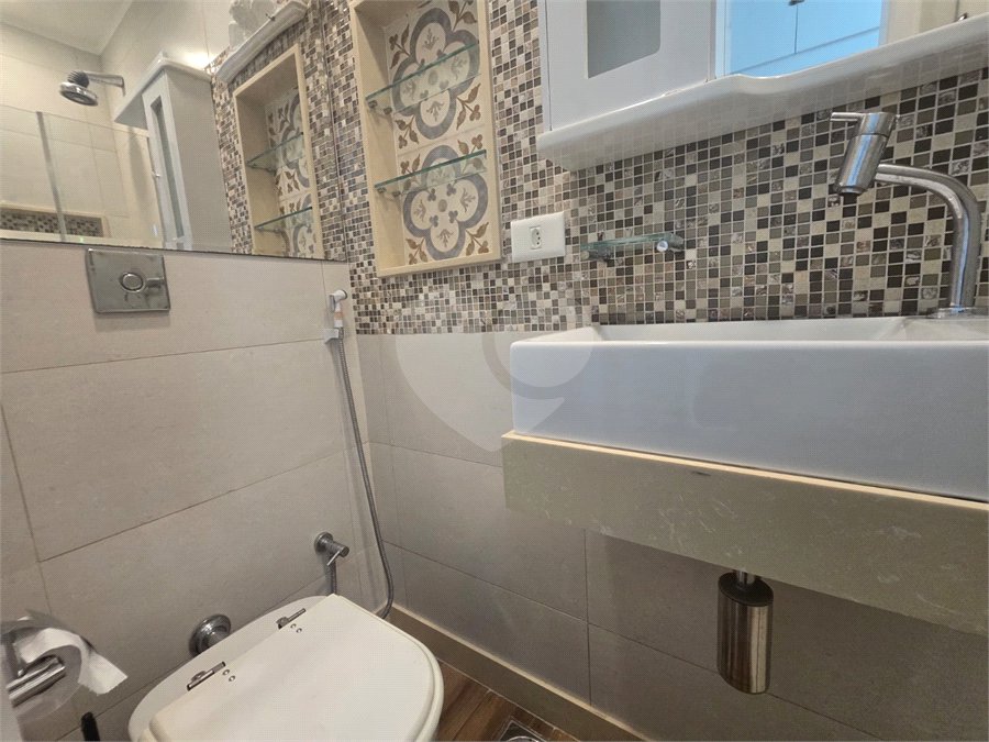 Apartamento à venda ou para alugar com 2 quartos, sendo 1 suíte, em Leblon, Rio de Janeiro, RJ
