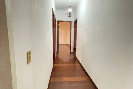 Casa à venda ou para alugar com 6 quartos, sendo 2 suítes, em Condomínio Portal dos Nobres, Atibaia, SP