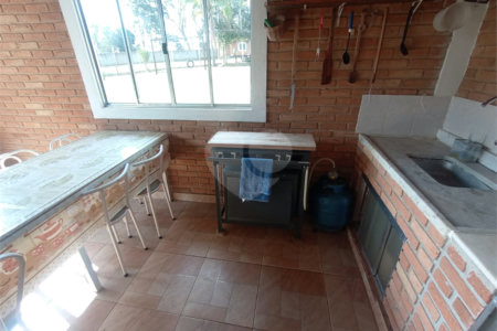Chácara à venda com 6 quartos, sendo 1 suíte,  em Cercadinho, Alambari, SP