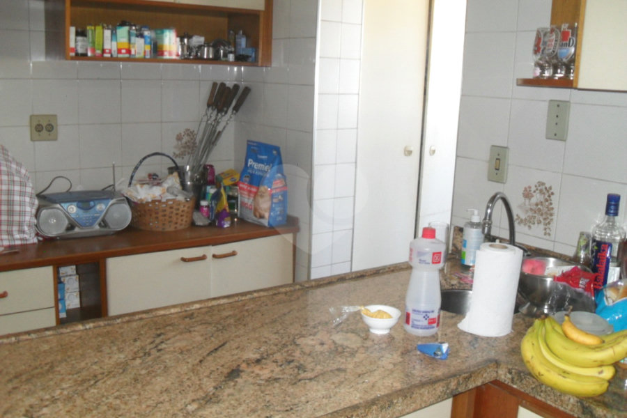 Sobrado à venda ou para alugar com 3 suítes em Vila Mascote, São Paulo, SP