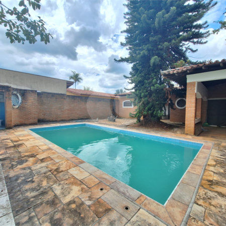 Casa à venda com 3 quartos, sendo 1 suíte, no Centro, Vinhedo, SP