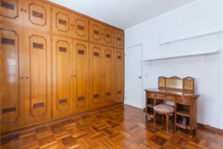 Casa à venda com 4 quartos, sendo 2 suítes, em Vila Morumbi, São Paulo, SP
