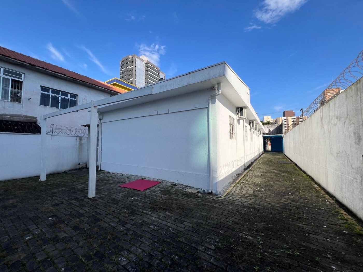 Casa para alugar, 390 m² por R$ 19.500,00 - Encruzilhada - Santos/SP