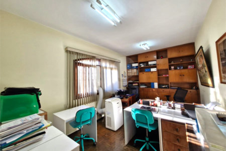 Casa à venda com 4 quartos, sendo 1 suíte, em Alto da Boa Vista, São Paulo, SP