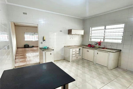 Sobrado à venda com 3 quartos, sendo 1 suíte, em Jardim Peri, São Paulo, SP