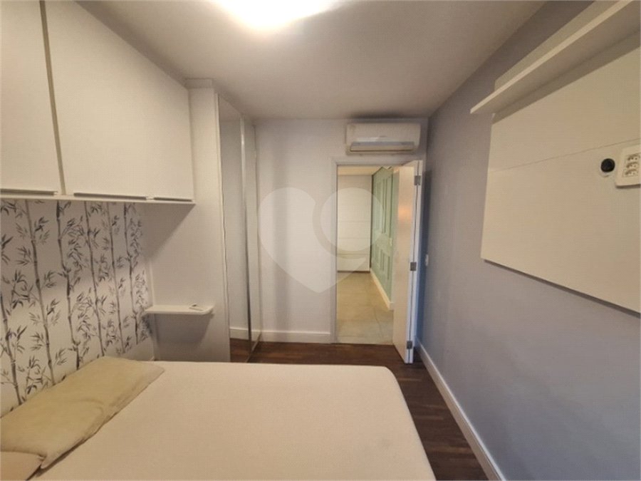 Apartamento à venda com 2 quartos em Vila Uberabinha, São Paulo, SP