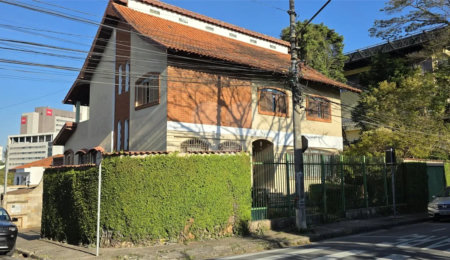 Sobrado à venda com 5 quartos, sendo 2 suítes, em Jardim do Mar, São Bernardo do Campo, SP