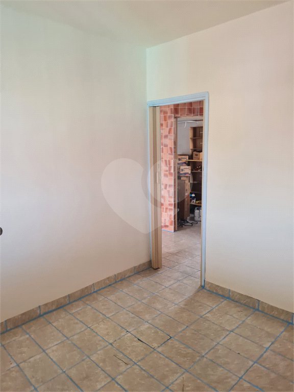 Casa à venda com 6 quartos em Vila dos Remédios, São Paulo, SP