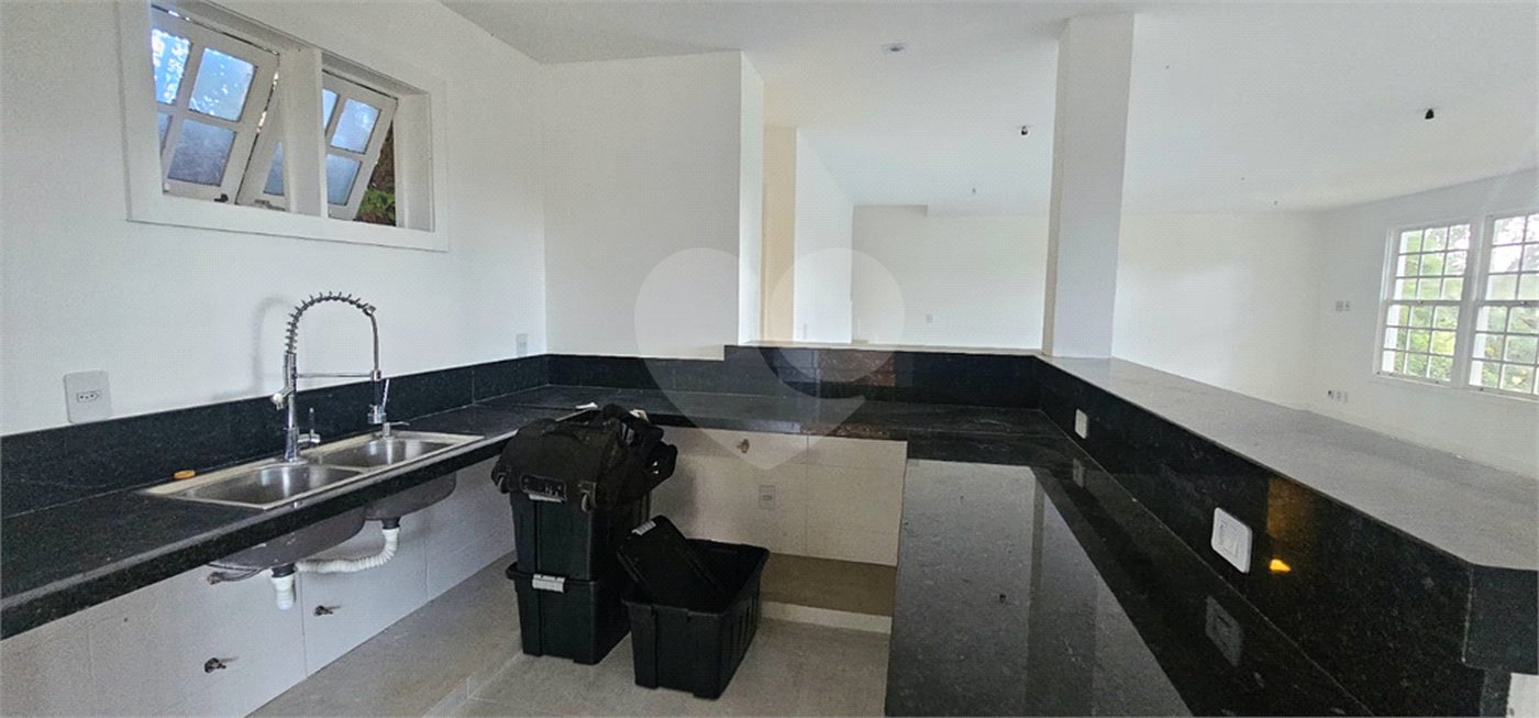 Casa em condomínio à venda com 1 quarto em Ferradura, Armação dos Búzios, RJ