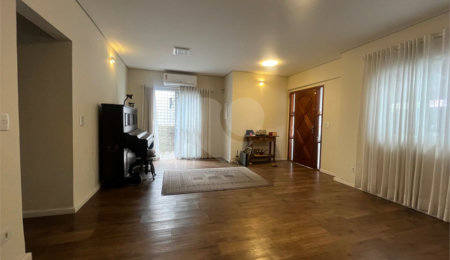 Casa à venda com 4 quartos, sendo 1 suíte,  em Jardim França, São Paulo, SP