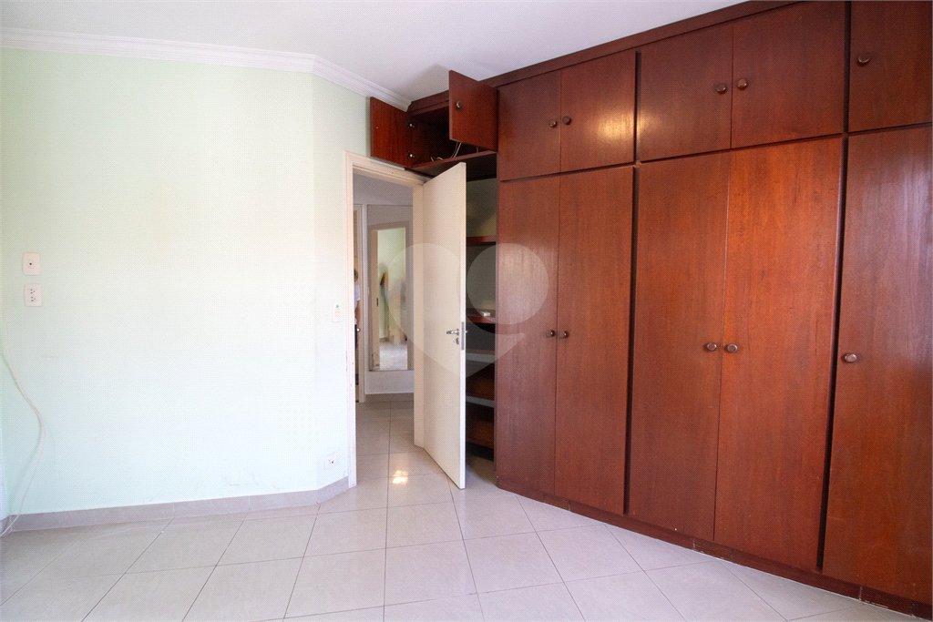 Sobrado à venda com 3 quartos, sendo 1 suíte, em Jardim Ester, São Paulo, SP