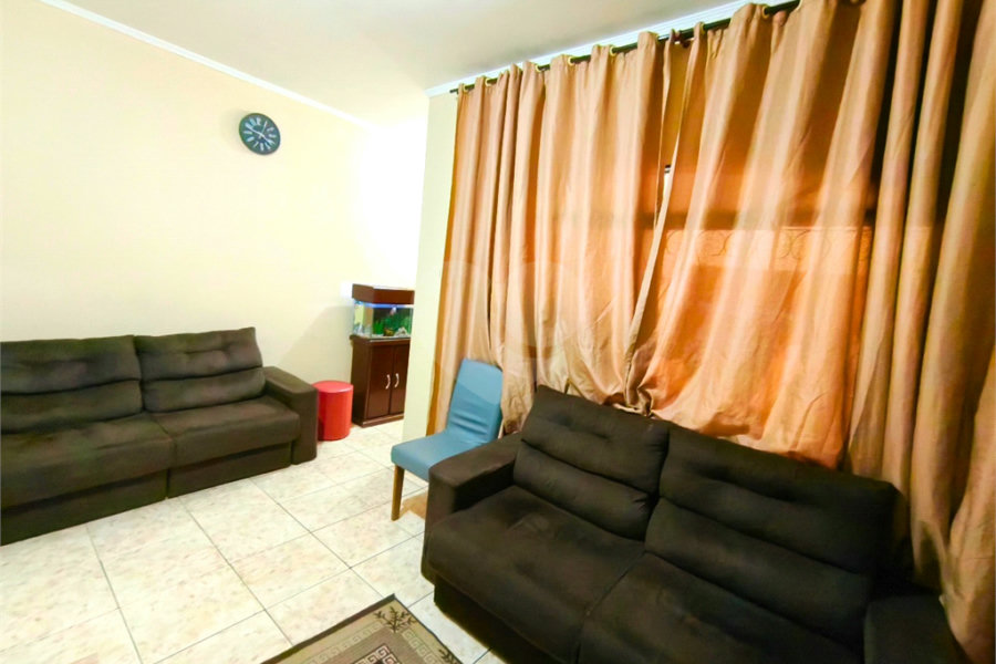 Casa à venda com 3 quartos, sendo 1 suíte, no condomínio Res Crisciúma, São Paulo - SP