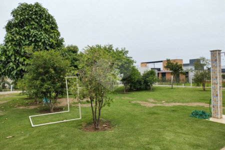 Casa à venda com 4 quartos, sendo 2 suítes, no condomínio Primavera, Salto - SP
