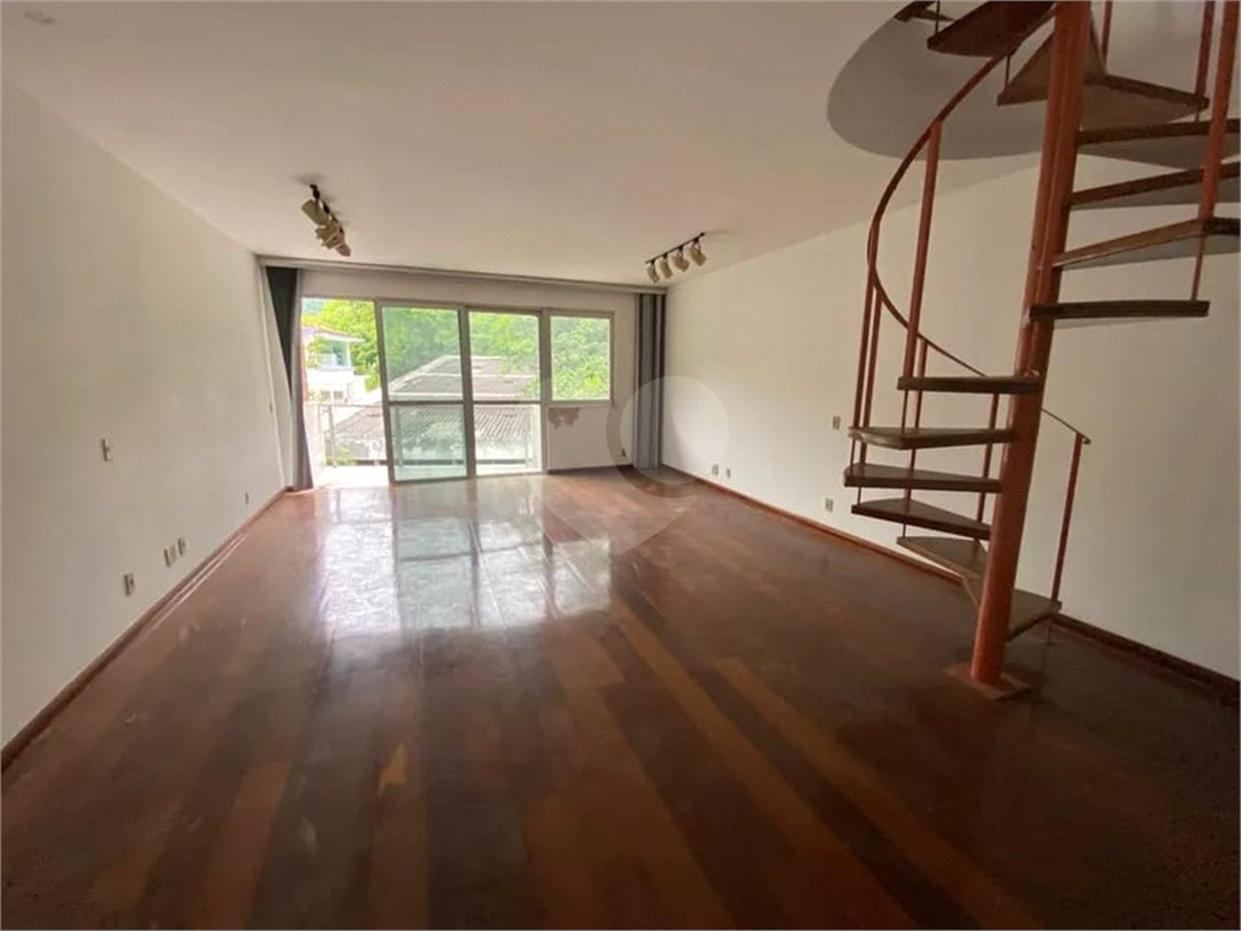 Cobertura à venda com 4 quartos, sendo 1 suíte, em Cosme Velho, Rio de Janeiro, RJ
