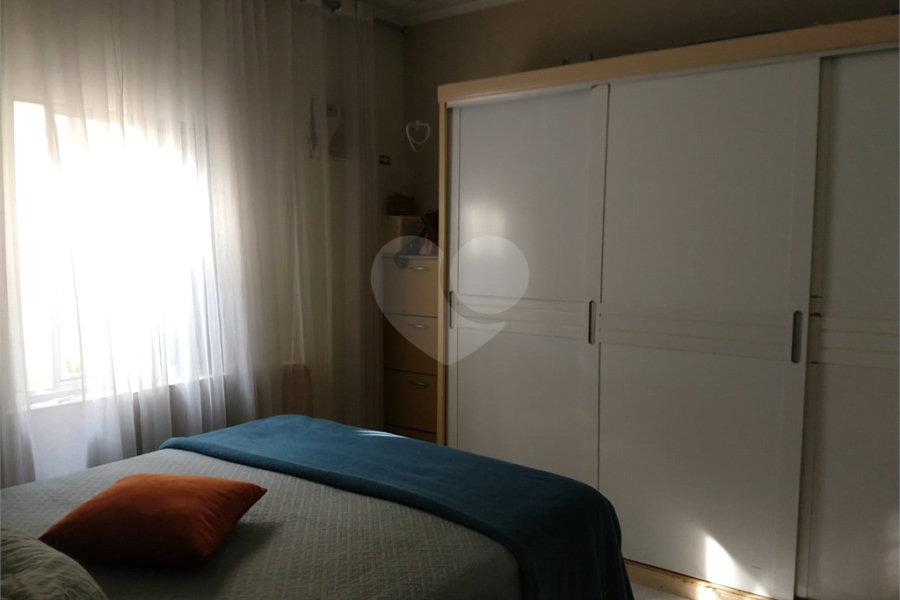 Casa à venda com 3 quartos, sendo 1 suíte, em Horto, São Paulo, SP