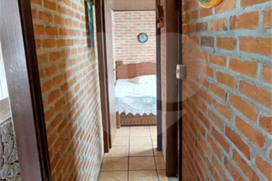 Casa à venda com 3 quartos, sendo 2 suítes, no condomínio Alpes de Caieiras, Caieiras - SP