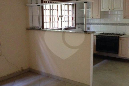 Sobrado à venda com 3 quartos, sendo 1 suíte, em Santa Teresinha, São Paulo, SP