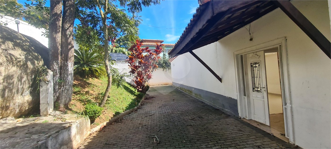 Casa à venda com 5 suítes em Roseira, Mairiporã, SP
