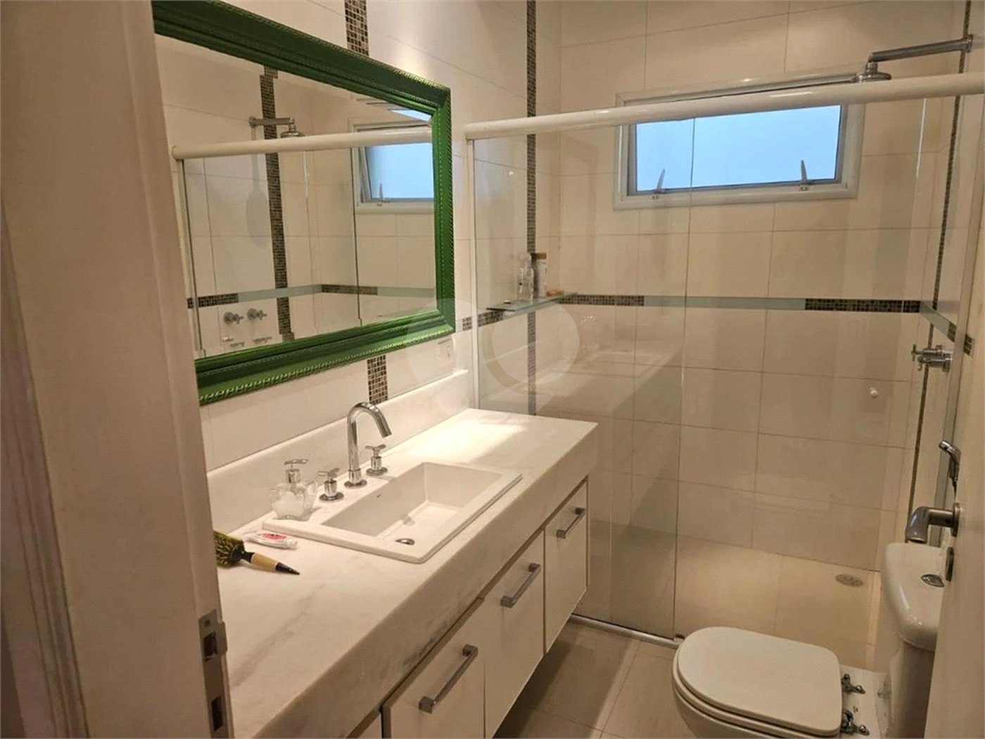 Sobrado à venda com 4 quartos, sendo 2 suítes, em Brooklin Paulista, São Paulo, SP