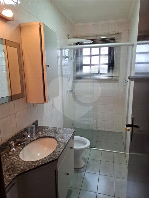 Casa à venda com 4 quartos, sendo 1 suíte, no condomínio Conjunto Residencial Green Village I, Mogi das Cruzes - SP