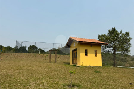 Sítio à venda com 3 quartos, sendo 1 suíte,  em Week-end, Jarinu, SP