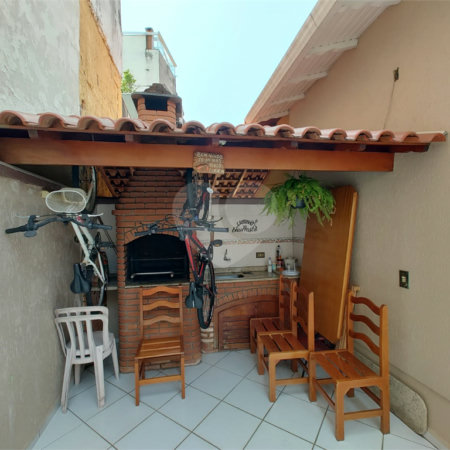 Sobrado à venda com 3 quartos, sendo 1 suíte, em Jardim Pinheiros, São Paulo, SP