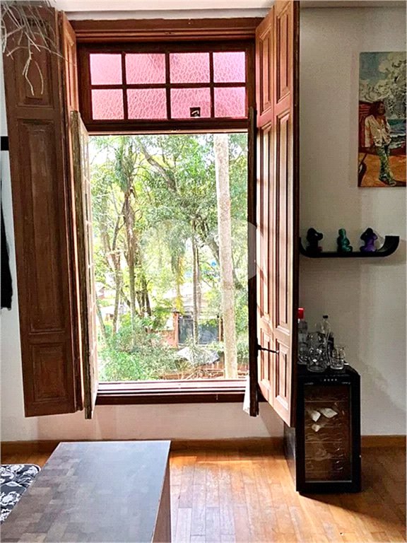 Casa à venda com 4 suítes no condomínio Sausalito, Mairiporã - SP