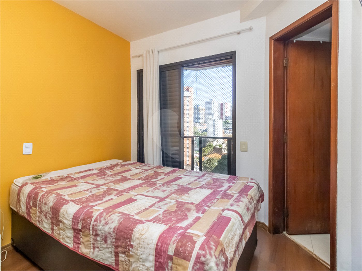Apartamento à venda com 3 quartos, sendo 1 suíte, em Vila Mariana, São Paulo, SP