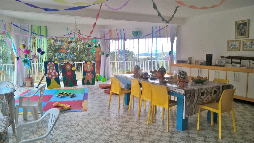 Hotel à venda com 7 quartos, sendo 4 suítes, no Centro, Soledade de Minas, MG