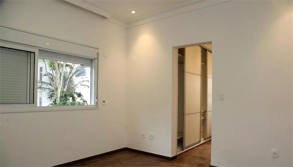 Casa à venda com 4 suítes no condomínio Residencial Morumbi, São Paulo - SP