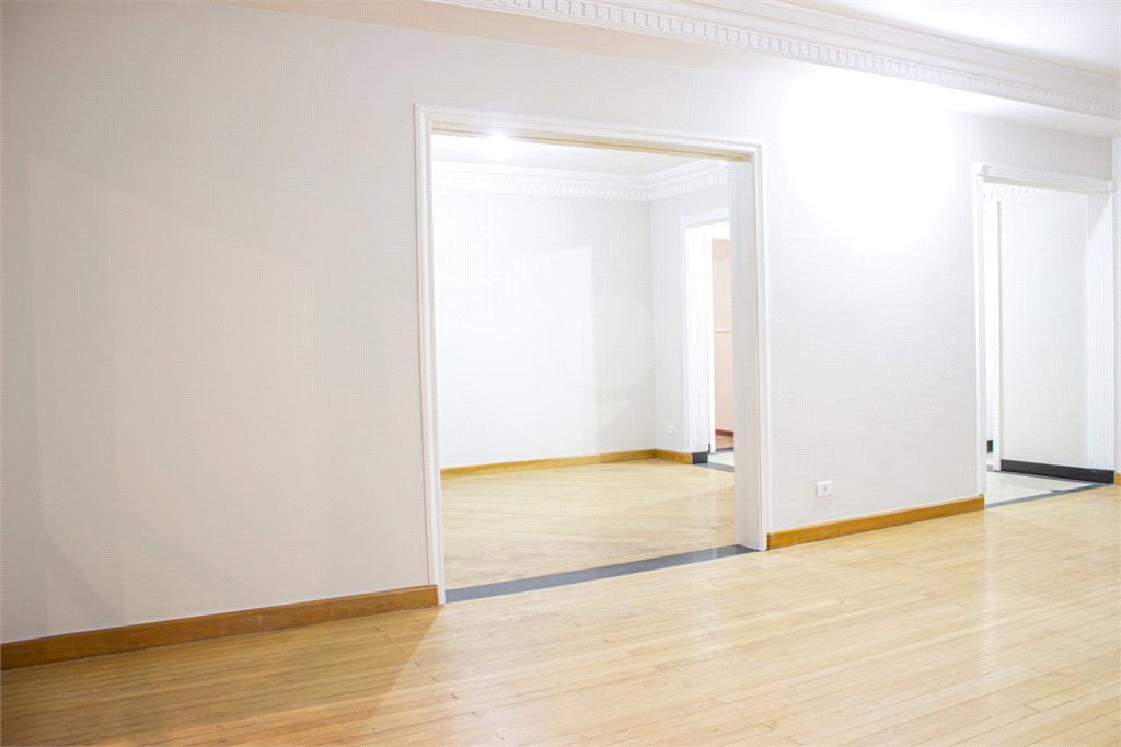 Apartamento à venda com 3 suítes em Jardim Londrina, São Paulo, SP