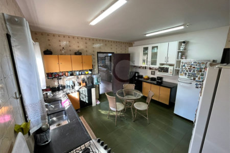 Casa Térrea à venda com 4 quartos, sendo 2 suítes, em Jardim Paulista, Atibaia, SP