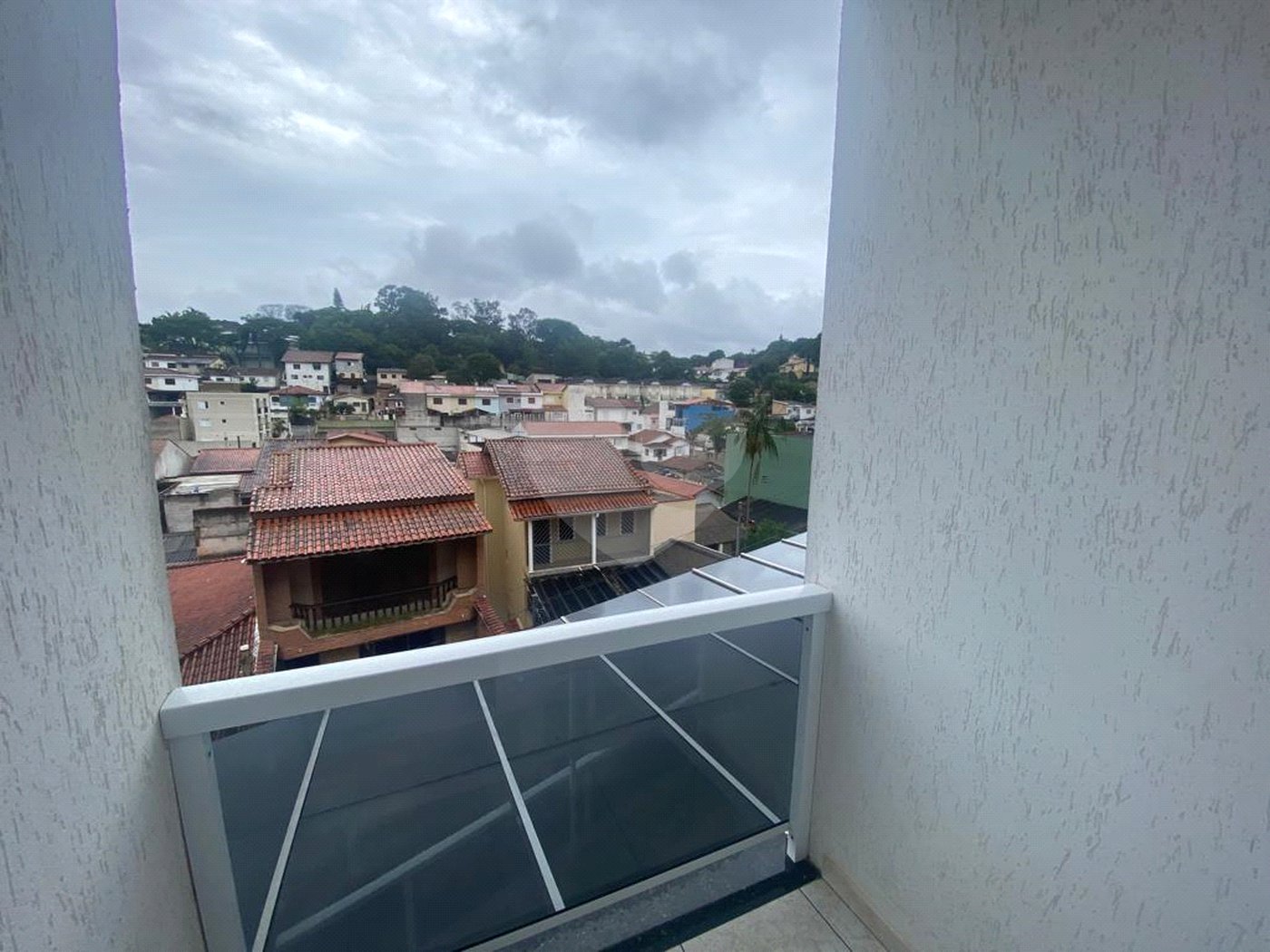 Sobrado à venda com 3 quartos, sendo 1 suíte, em Horto, São Paulo, SP