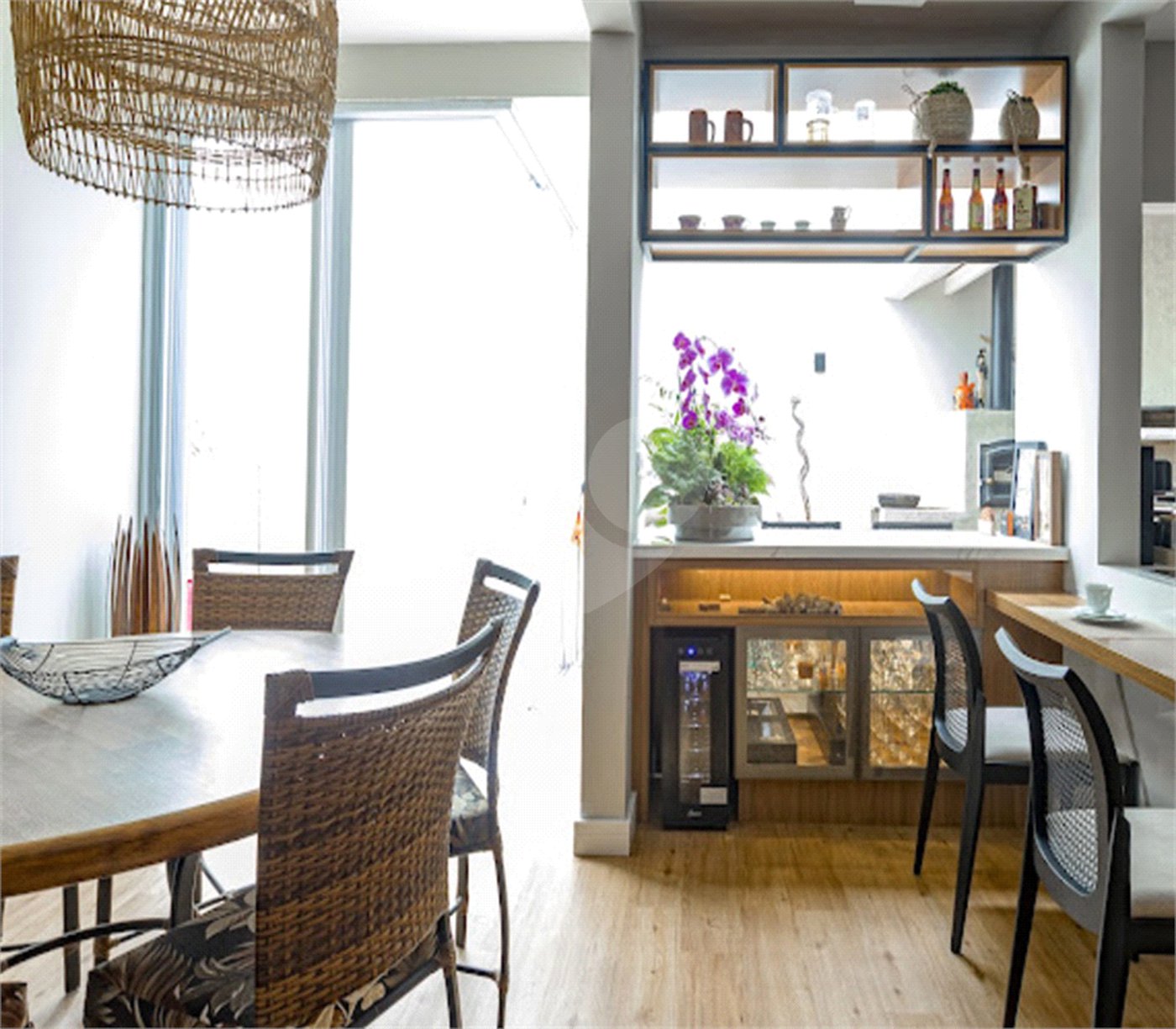Casa à venda com 3 quartos, sendo 1 suíte, no condomínio Vivaldi, Mogi das Cruzes - SP
