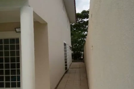 Casa à venda com 4 quartos, sendo 3 suítes,  em Jardim Leonor, São Paulo, SP