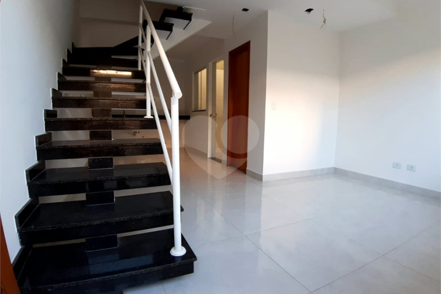 Casa para alugar com 3 quartos, sendo 1 suíte,  no condomínio Villagio DI Maria, São Paulo - SP
