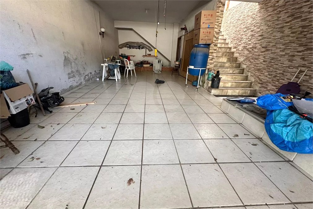 Sobrado à venda com 4 quartos, sendo 2 suítes, em Vila Ipojuca, São Paulo, SP