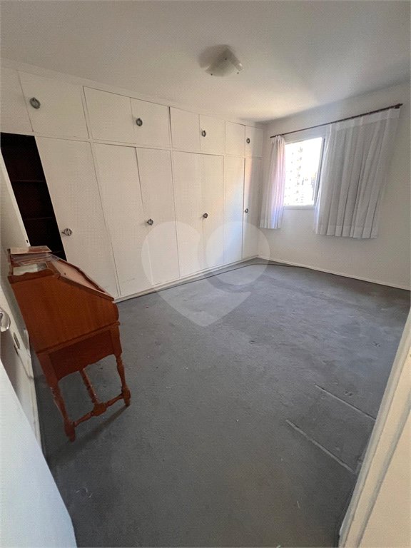Apartamento à venda com 3 quartos, sendo 1 suíte, em Pinheiros, São Paulo, SP