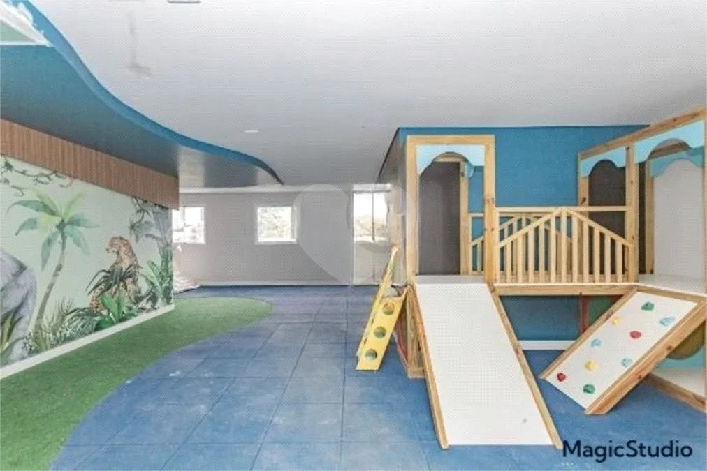 Apartamento com 38m², 2 dormitórios, à venda no Parque Bristol.