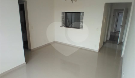 Apartamento à venda com 3 quartos, sendo 1 suíte,  no Centro, São Carlos, SP