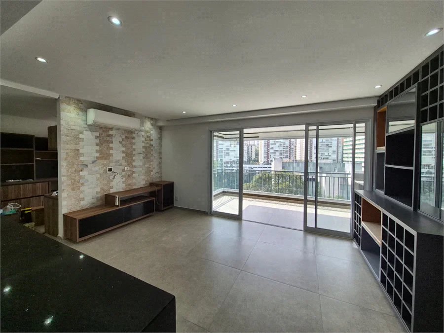 Apartamento à venda com 4 quartos, sendo 2 suítes, em Jardim Vazani, São Paulo - SP