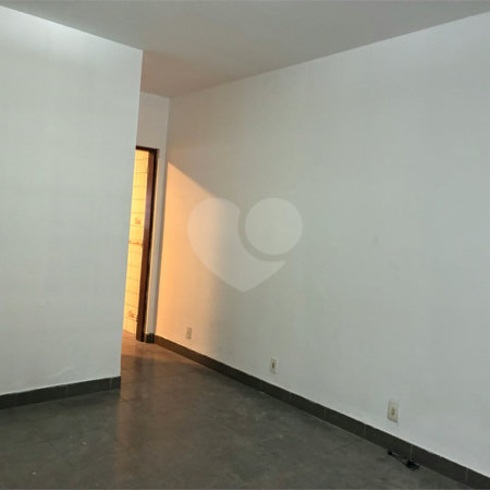 Casa à venda com 3 quartos, sendo 1 suíte,  em Vila Figueira, Suzano, SP