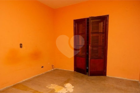 Casa à venda com 3 quartos, sendo 1 suíte,  em Vila Sônia, São Paulo, SP