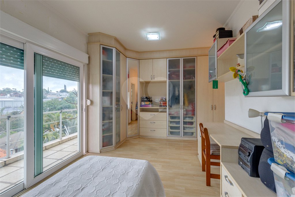 Casa à venda com 4 suítes em Chácara Monte Alegre, São Paulo, SP