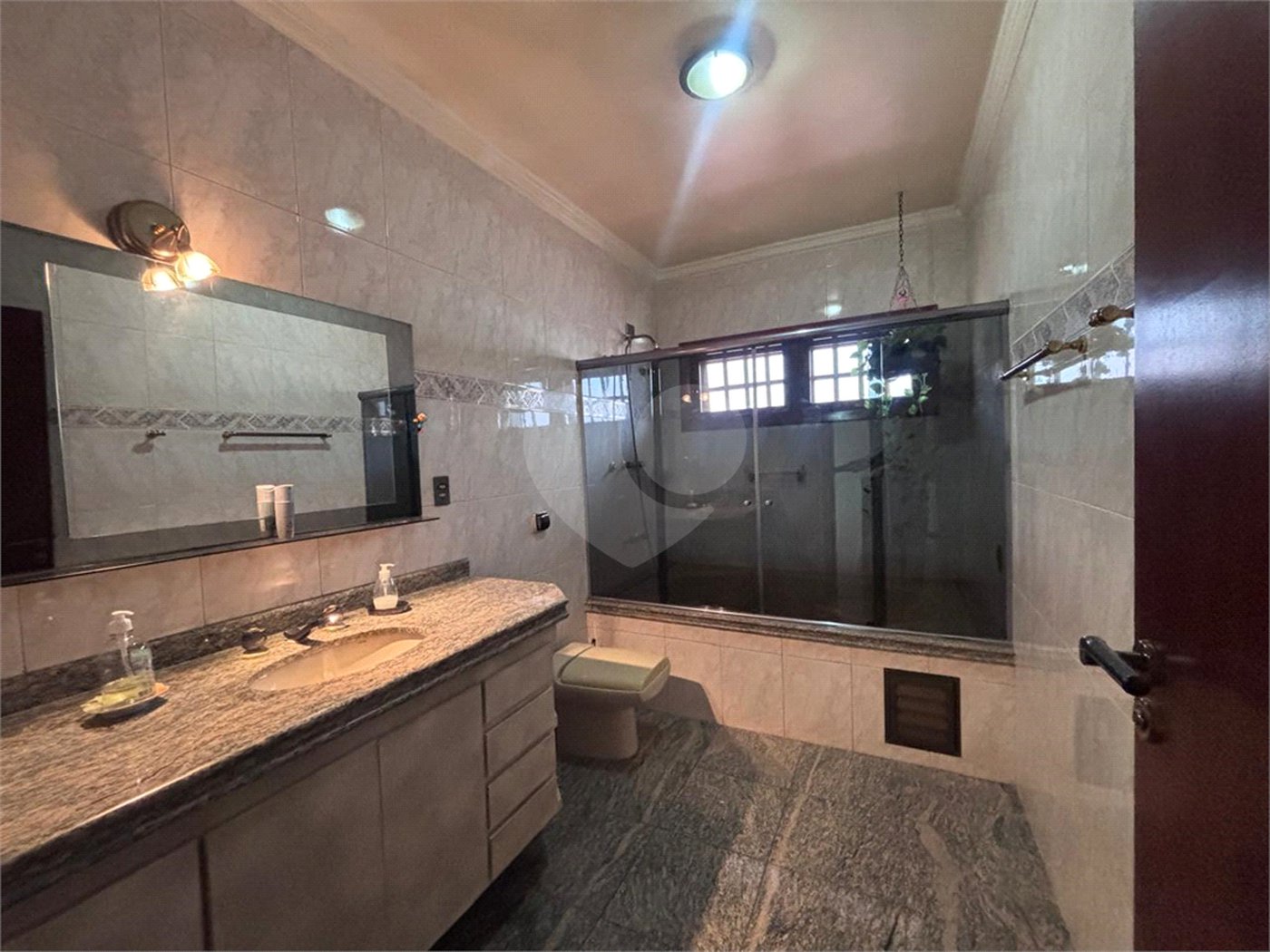 Casa à venda com 4 quartos, sendo 2 suítes,  no condomínio Granja Olga Ii, Sorocaba - SP