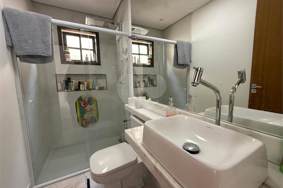 Casa à venda com 2 quartos, sendo 1 suíte, em Vila Ester (zona Norte), São Paulo, SP