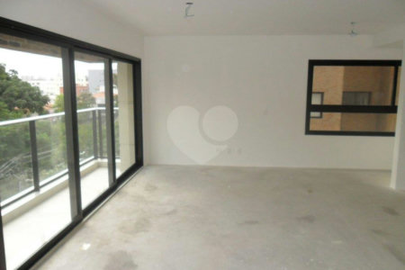 Apartamento à venda com 2 suítes em Vila Progredior, São Paulo, SP