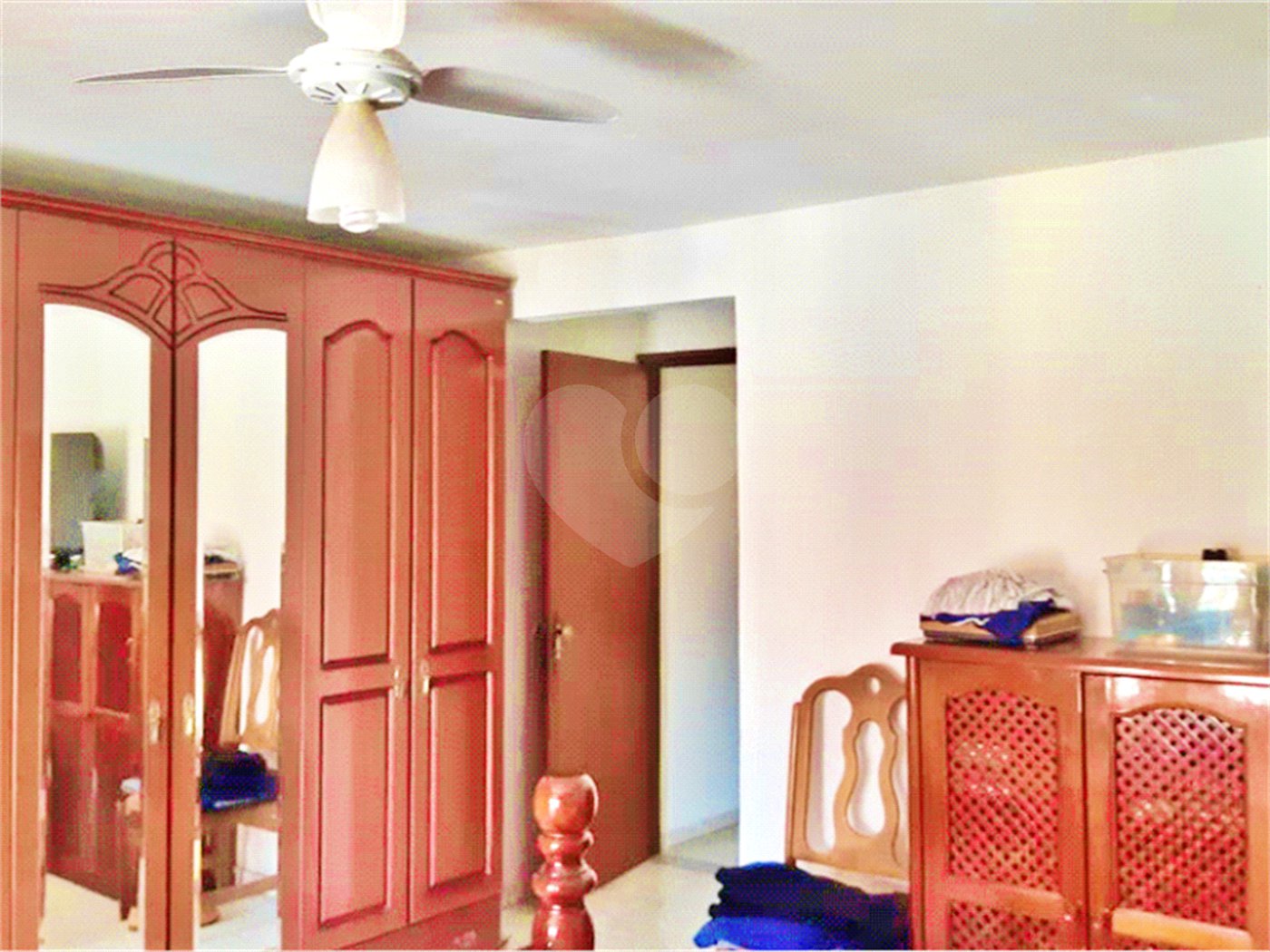 Sobrado à venda com 4 quartos, sendo 1 suíte, em Vila Guilherme, São Paulo, SP